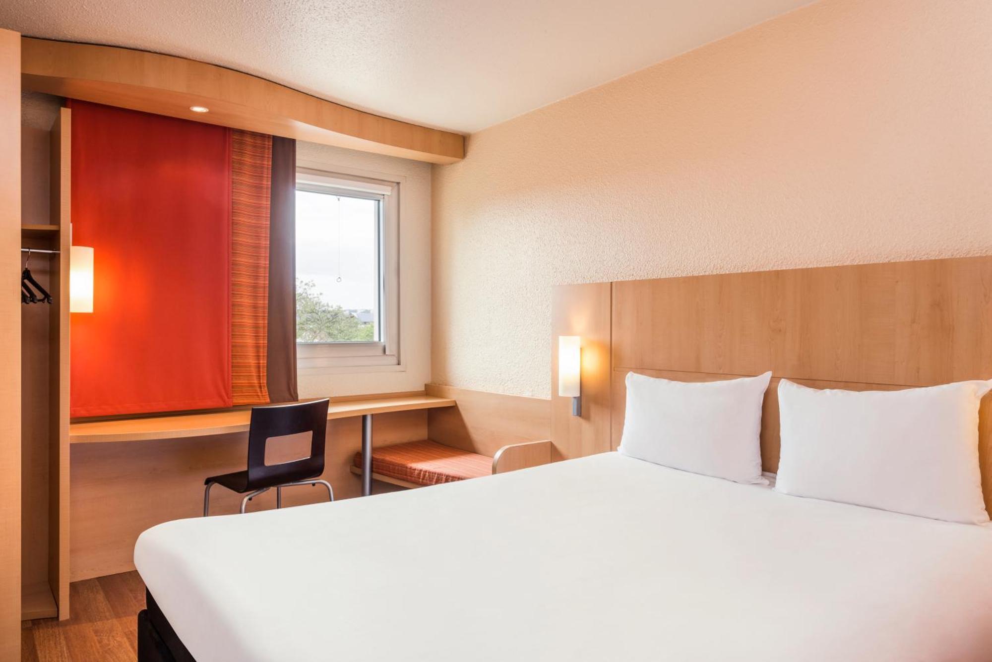 Ibis Beauvais Aeroport Hotel Exterior photo