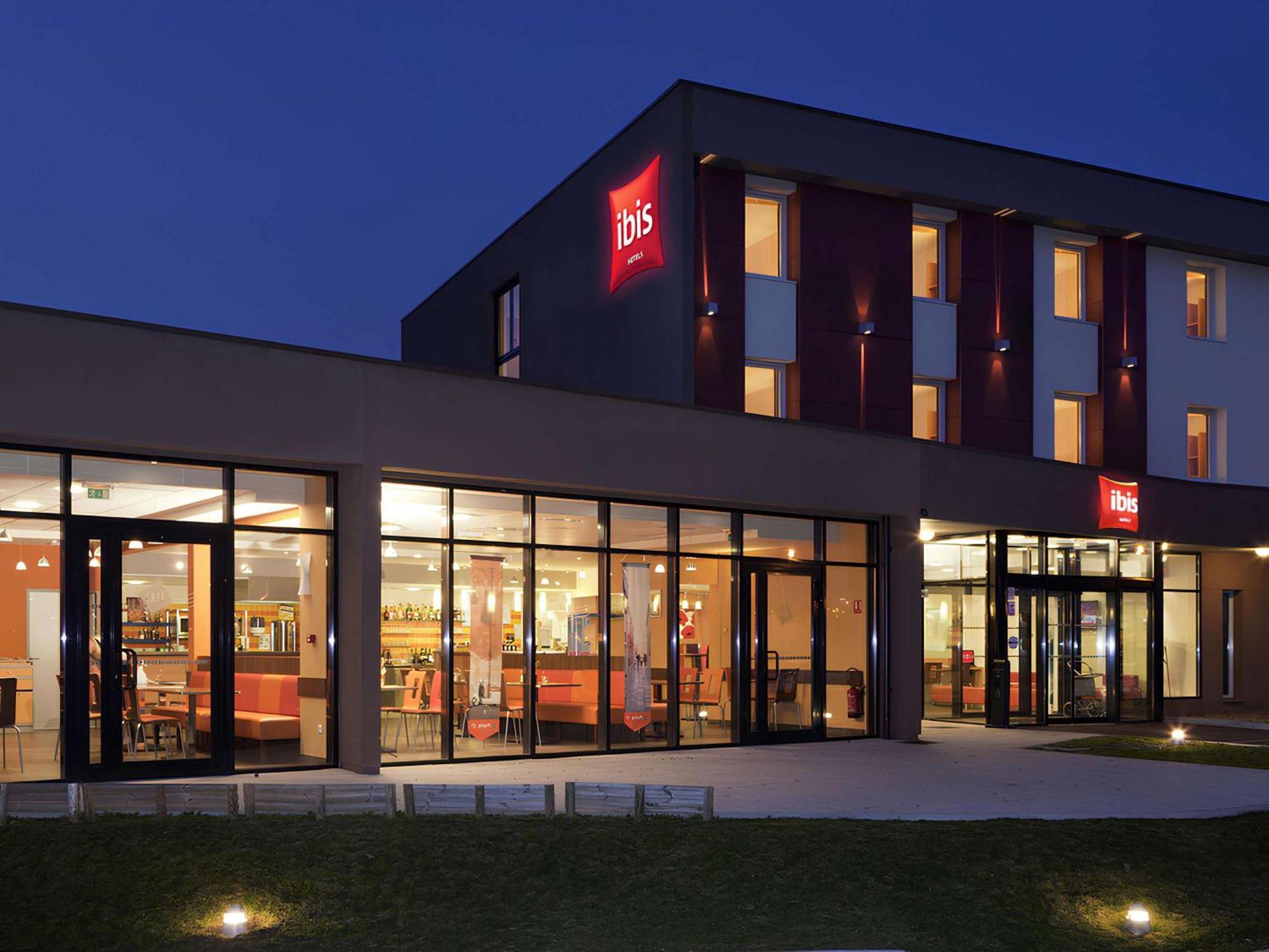 Ibis Beauvais Aeroport Hotel Exterior photo